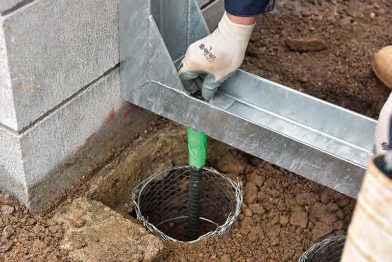 専用ナット締め付け